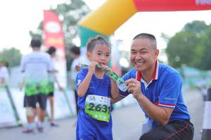 BIB: 2631
                            <button type="button" onclick="openModal(3655103)" class="btn btn-primary btn-sm float-right btn-popup" data-toggle="modal" data-target=".modal-high-quality">
                        <i class="fas fa-shopping-cart"></i> Add to Cart
                    </button>
                                            <button type="button" onclick="isThisMe(3655103, true)" class="btn btn-success btn-sm float-right btn-popup btn-isme hidden" data-toggle="tooltip" data-placement="bottom" title="นี่คือรูปของคุณใช่ไหม คลิกที่นี่เพื่อเอาเข้าอัลบั้ม">
                        <i class="fas fa-plus"></i> Add to album
                    </button>
                    <button type="button" onclick="isThisMe(3655103, false)" class="btn btn-warning btn-sm float-right btn-popup btn-isnotme hidden">
                        <i class="fas fa-ban"></i> Remove from album
                    </button>